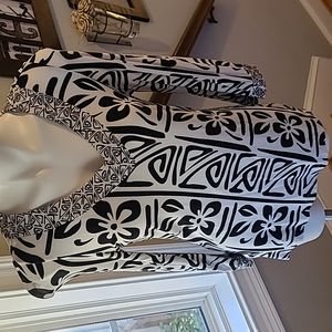 Chicos Black and White Cotton Top